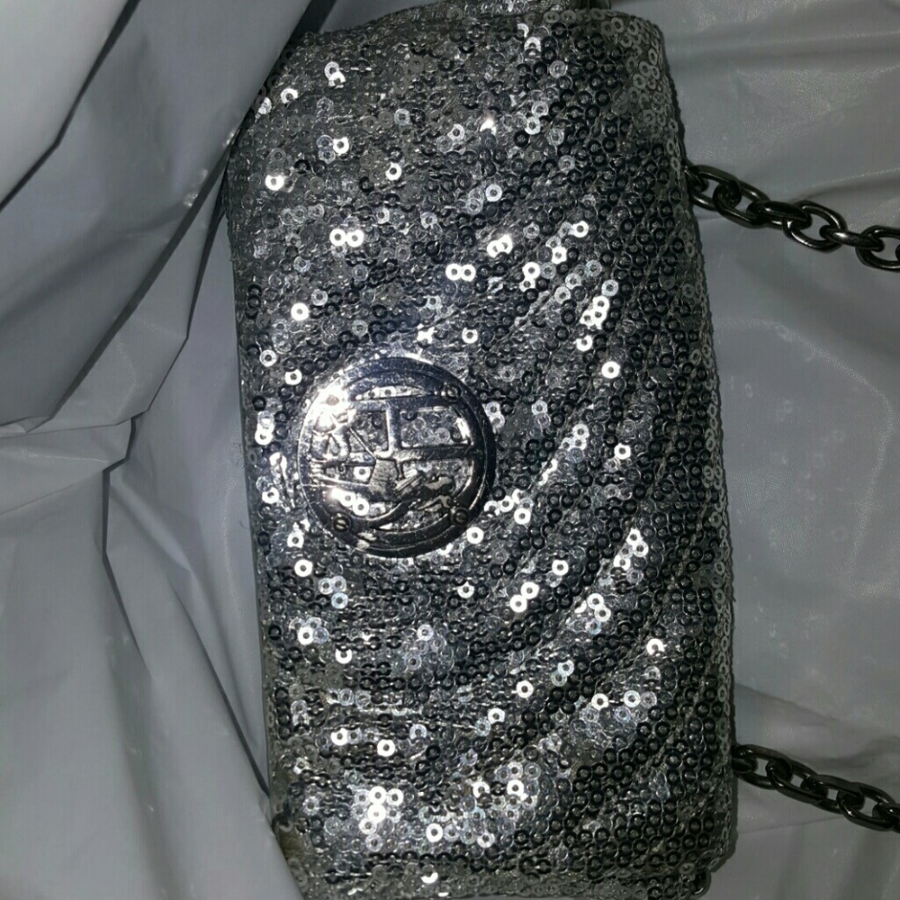 Henri bendel purse